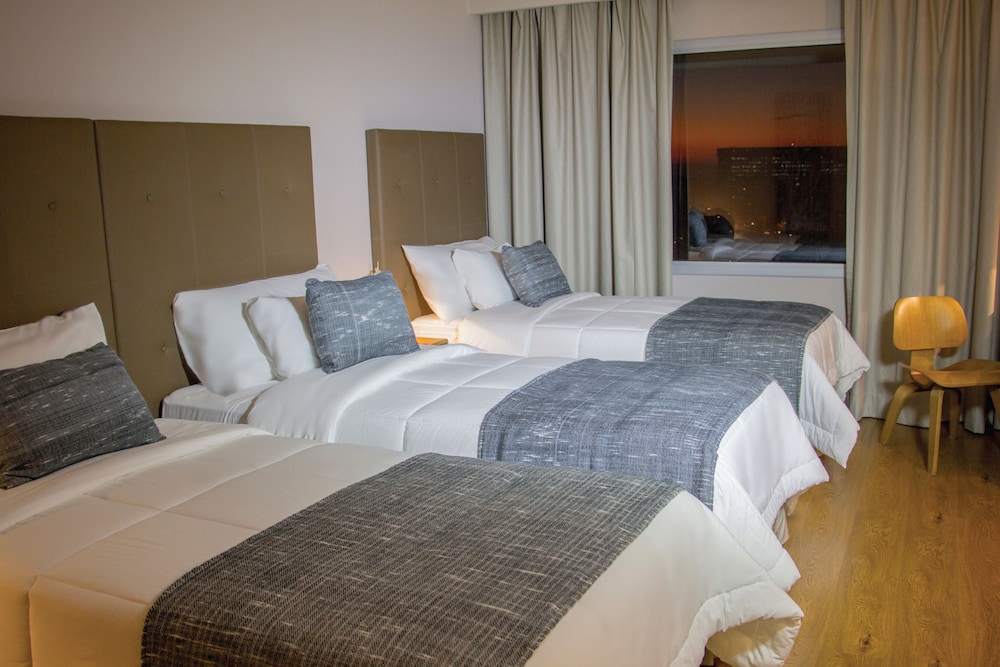 Superior Room, 3 Twin Beds photo 2