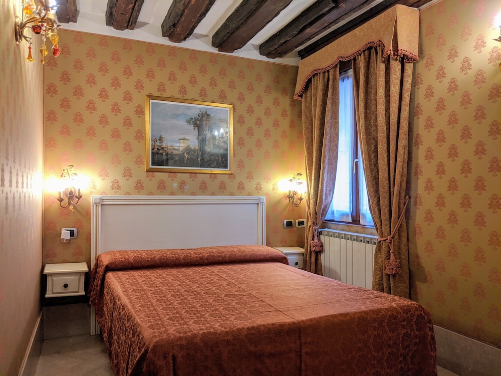 Double Room (with French Bed) photo 1