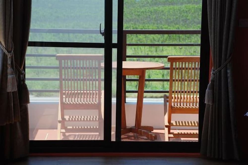 Romantic Double Room, 1 Queen Bed, Balcony photo 3