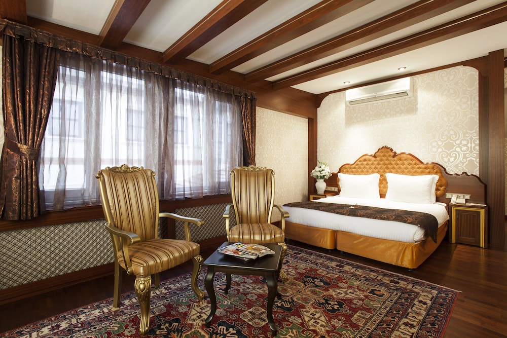 Premium Sultan Junior Suite photo 2