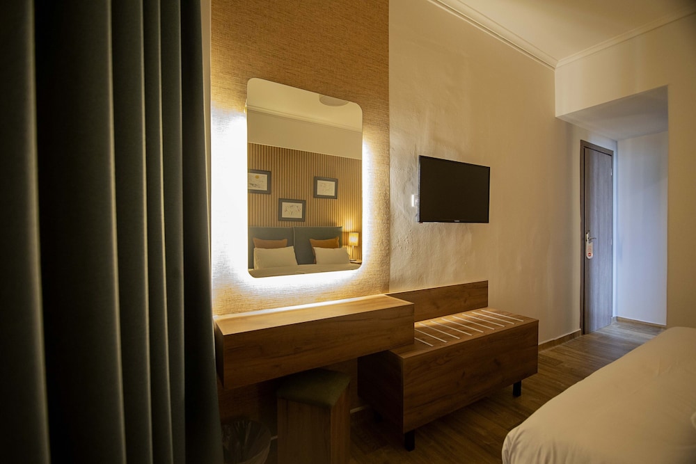Classic Twin Room