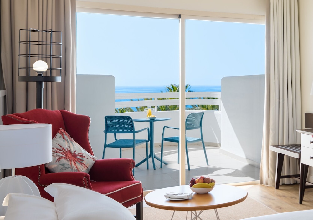 Superior Double Room Single Use, Sea View - Photo 2