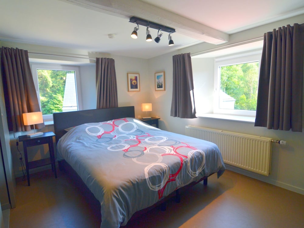 Classic House, Multiple Bedrooms photo 3