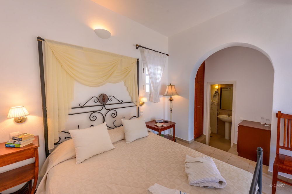 Superior Double Room, Pool View photo 2