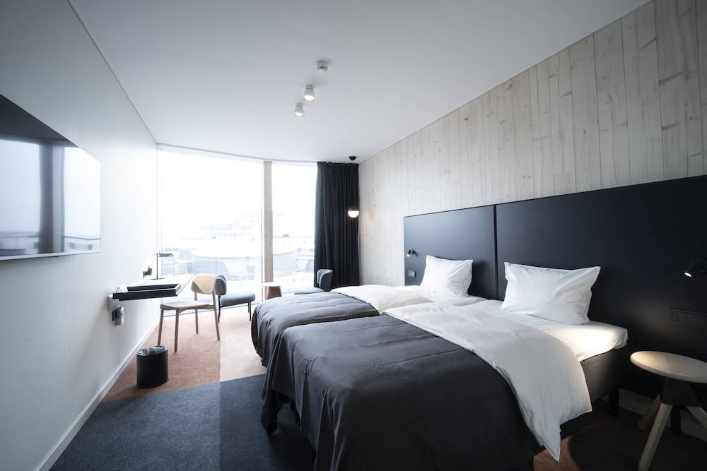 Superior Room, 2 Twin Beds, Non Smoking photo 3