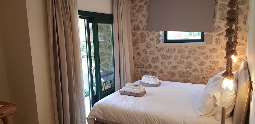 Suite, Garden View photo 1