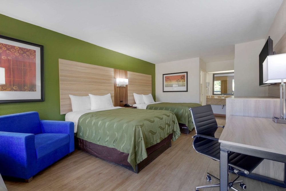 Standard Room, 2 Double Beds, Non Smoking photo 1