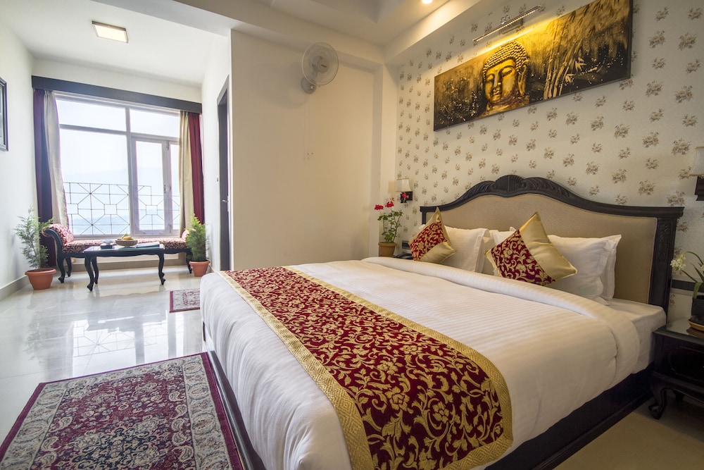 Executive Double Room, 1 King Bed, Smoking