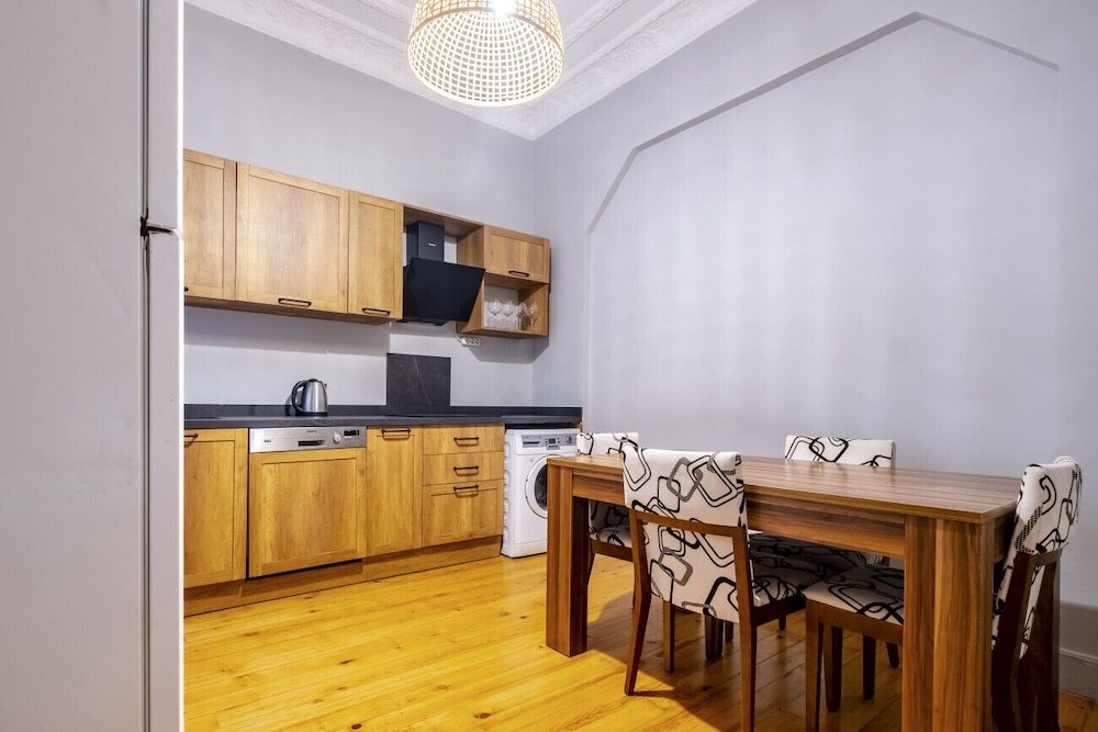 Apartment photo 3
