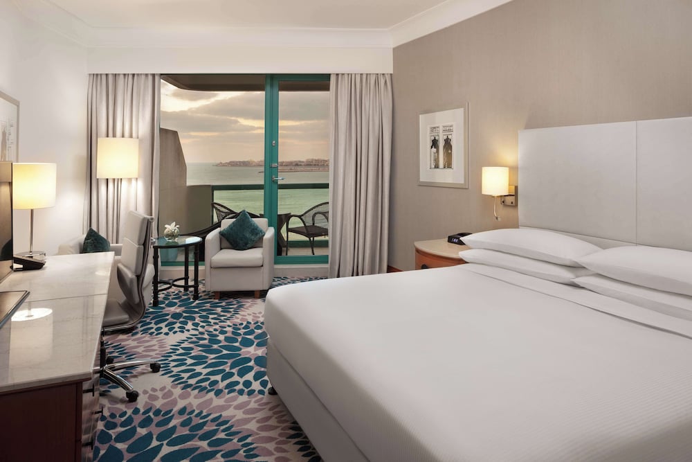 Executive Room, 1 King Bed, Sea View - Photo 1