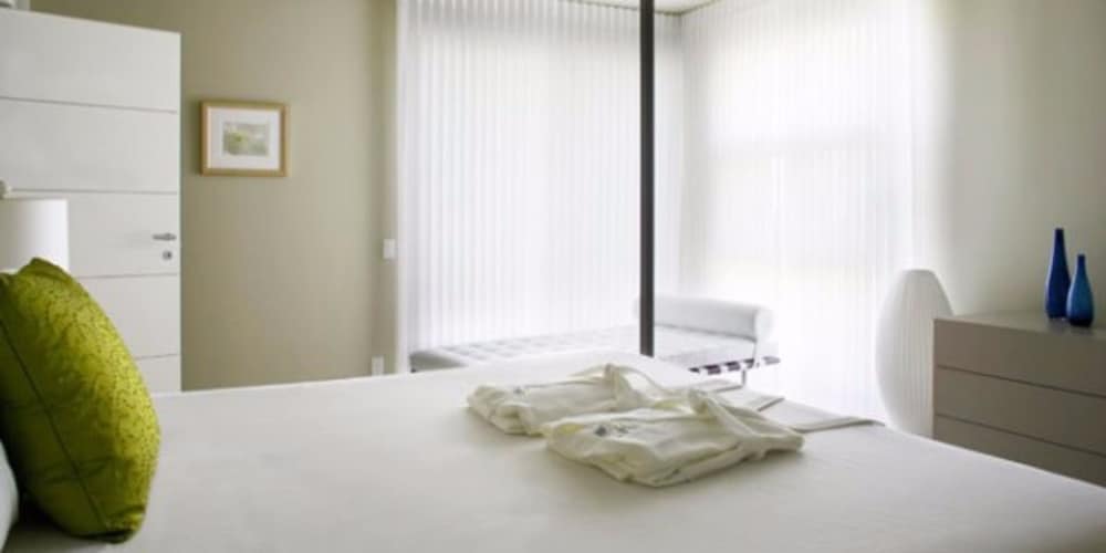 Corner Suite, 1 Bedroom, Oceanfront photo 3