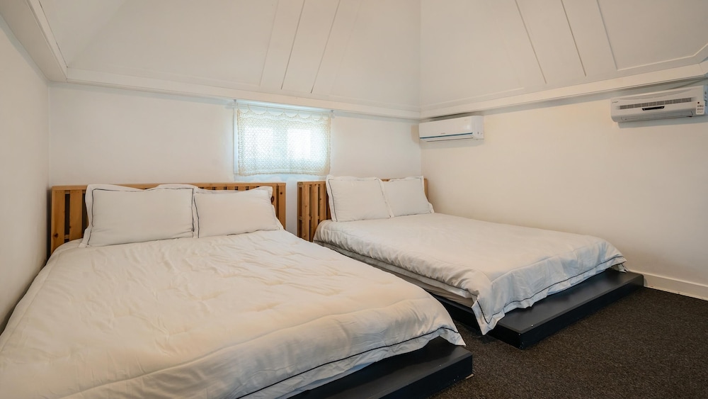 Basic Room, 1 Bedroom (haengbok5) - Photo 2