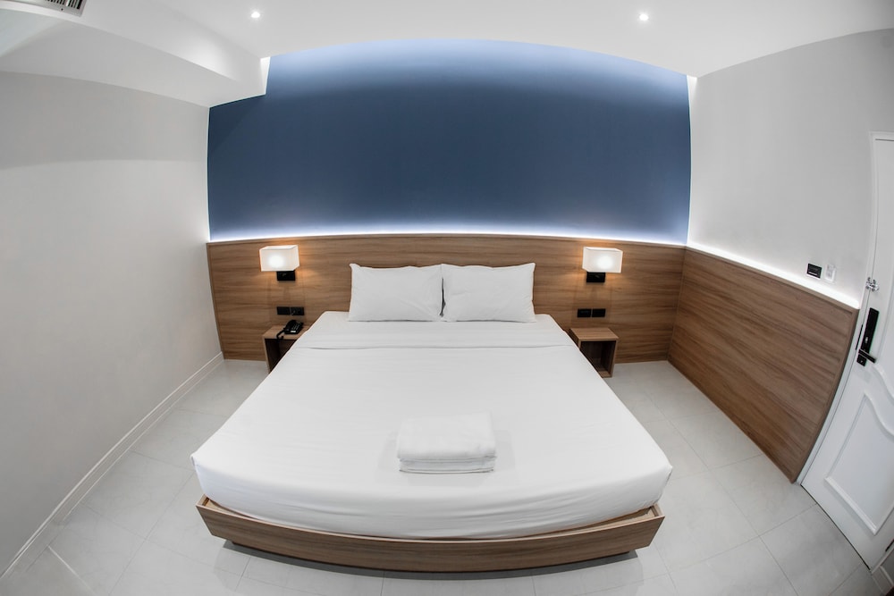 Superior King Room - Photo 1