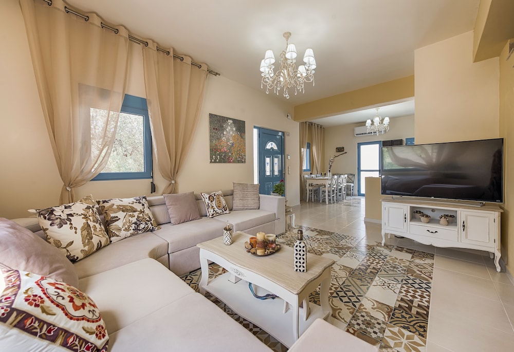 Superior Villa, 3 Bedrooms, Pool View photo 1