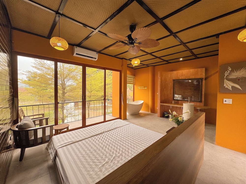 Double Room, Mountain View