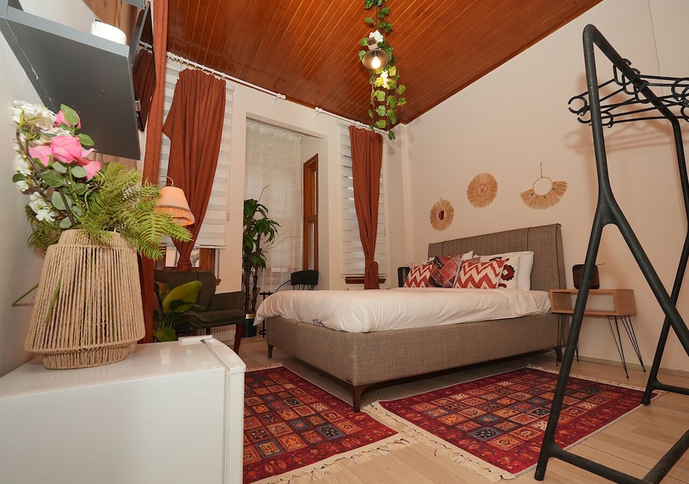 Exclusive Studio Suite photo 1