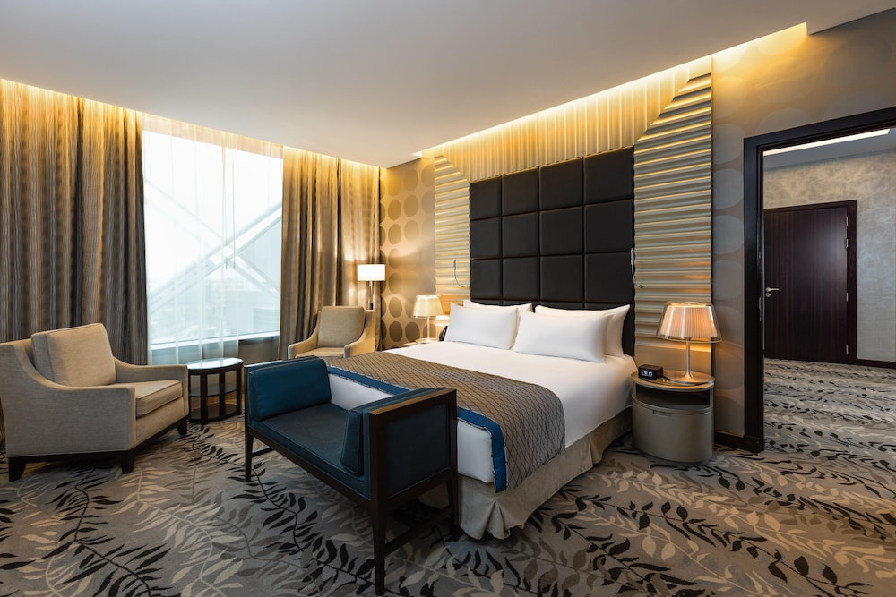 Suite, 1 Bedroom, Garden View (Club Floor)