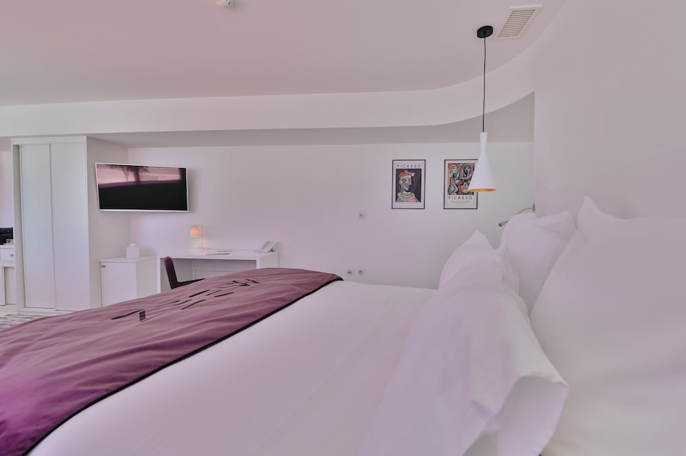 Standard Double or Twin Room photo 1
