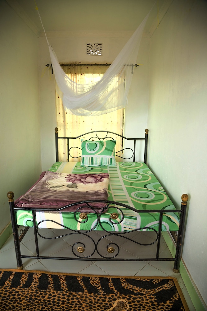 Basic Single Room