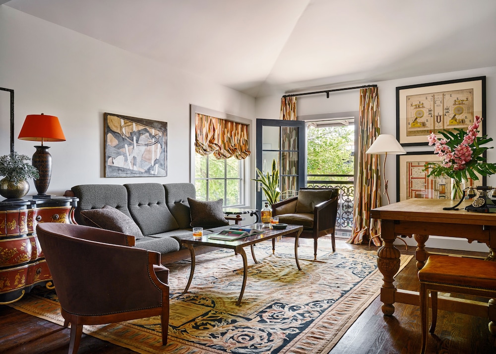Luxury Apartment (Marcia)