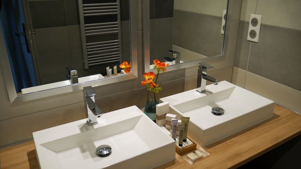 Comfort Suite photo 3