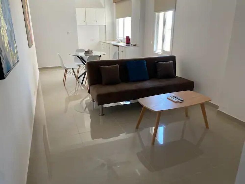 One Bedroom Apartment Suite 209 photo 3