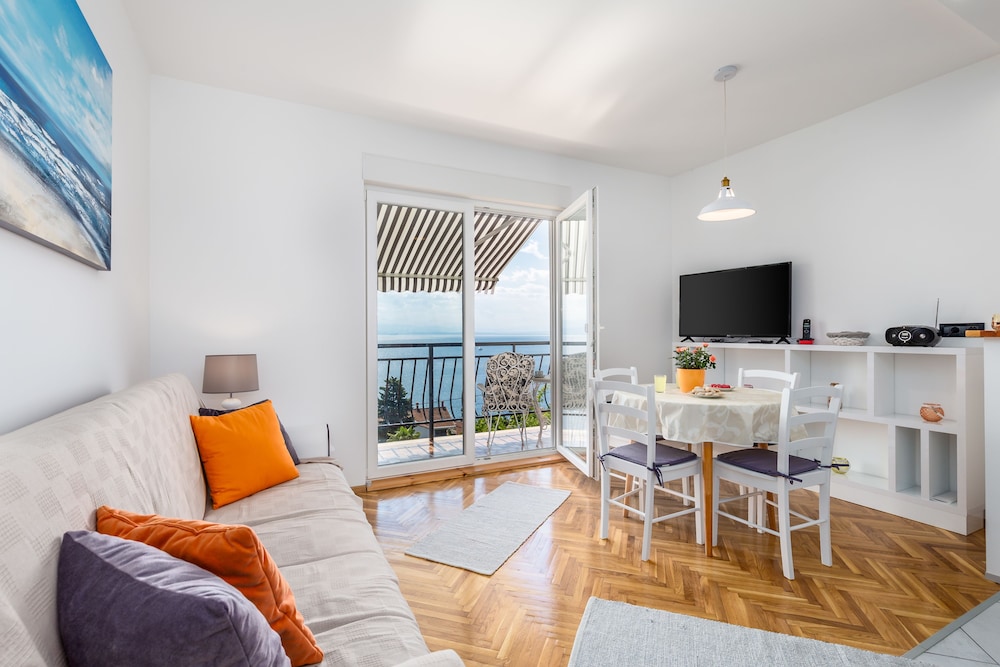 Exclusive Apartment, Sea View (Vista Bay Opatija 3)