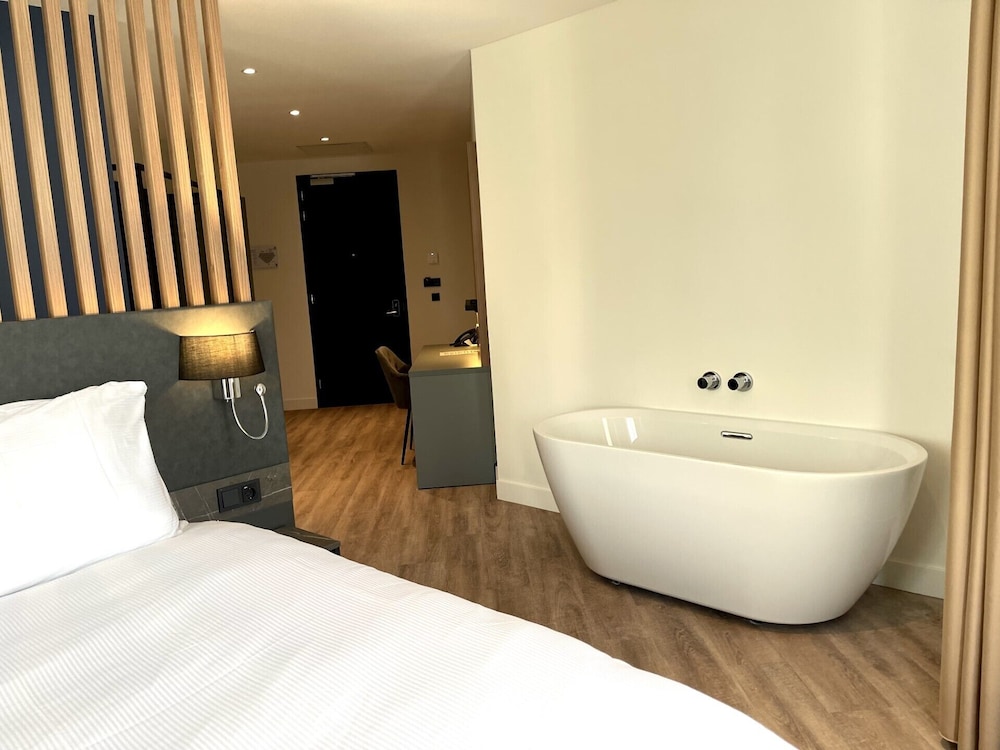 Executive Room - Photo 4