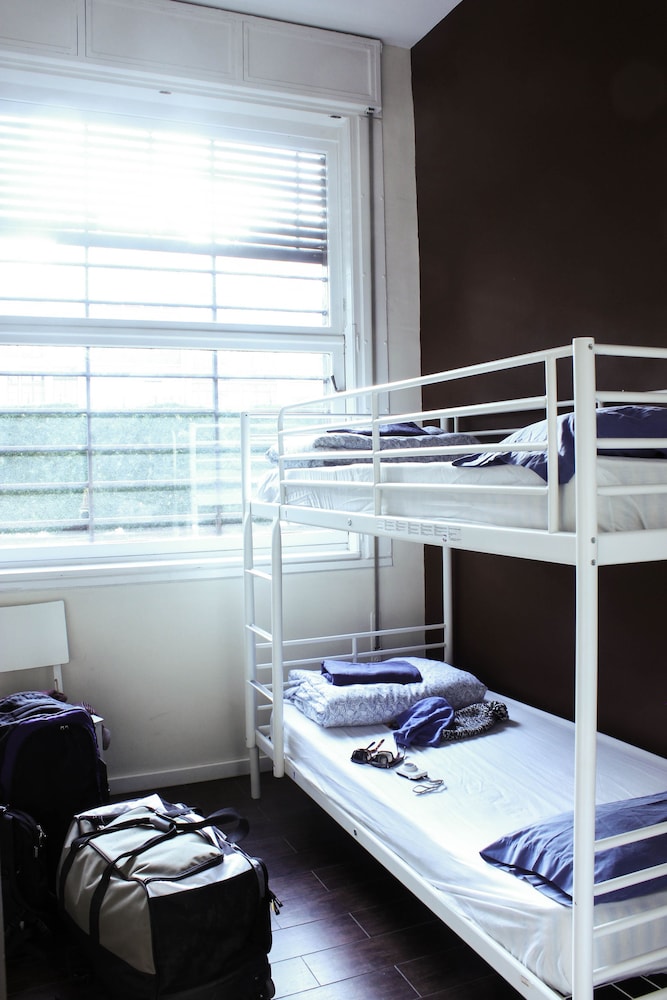 Standard Shared Dormitory, Shared Bathroom photo 3