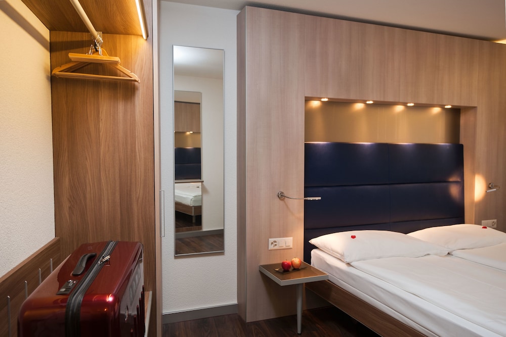 Double Room - Photo 8