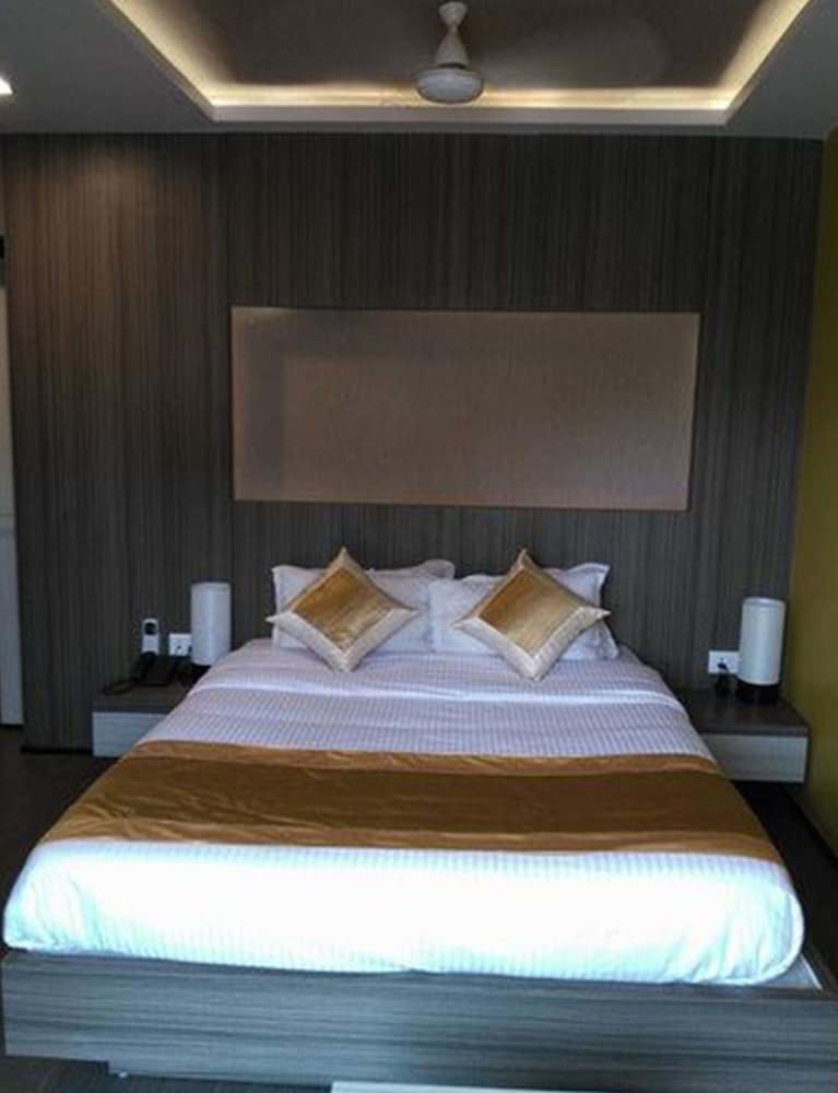 Business Double or Twin Room photo 2