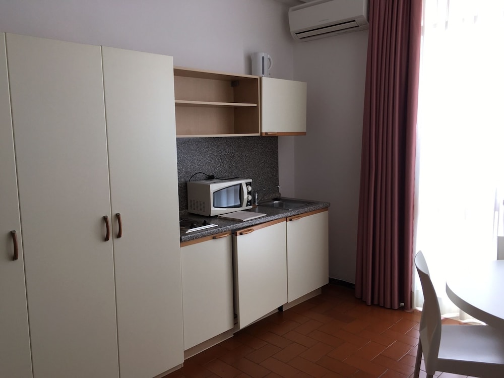 Family Studio, Kitchenette photo 2
