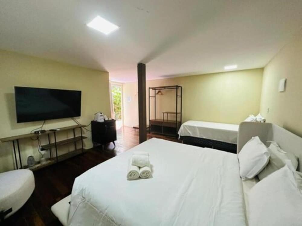 Luxury Valley View Suite photo 2