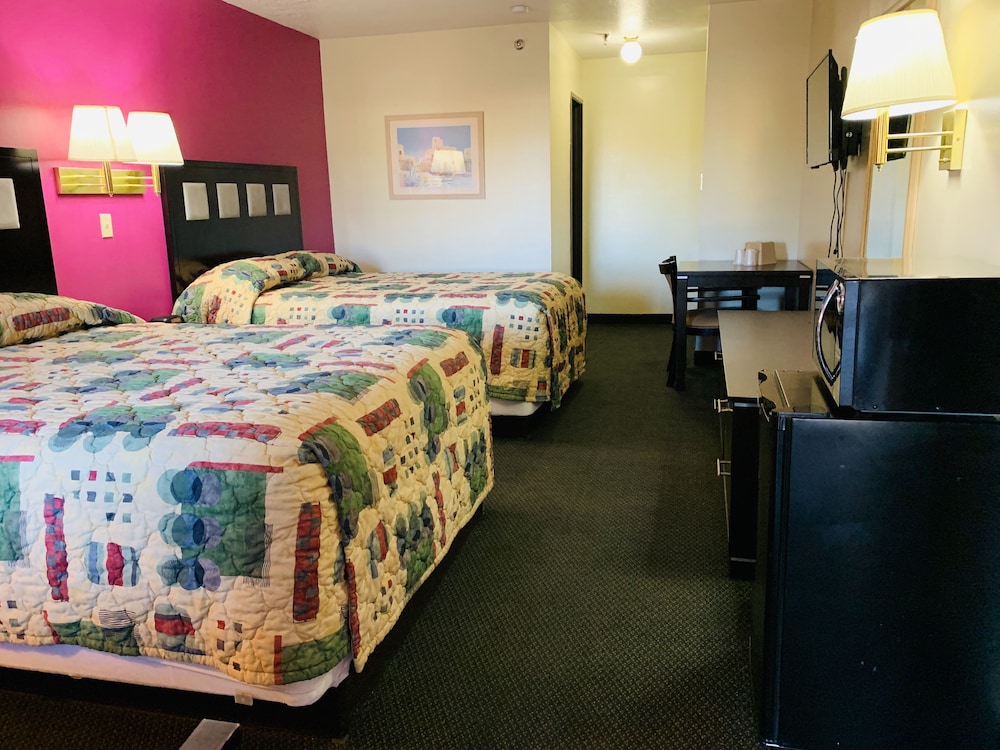 Standard Room, 2 Double Beds, Smoking photo 1
