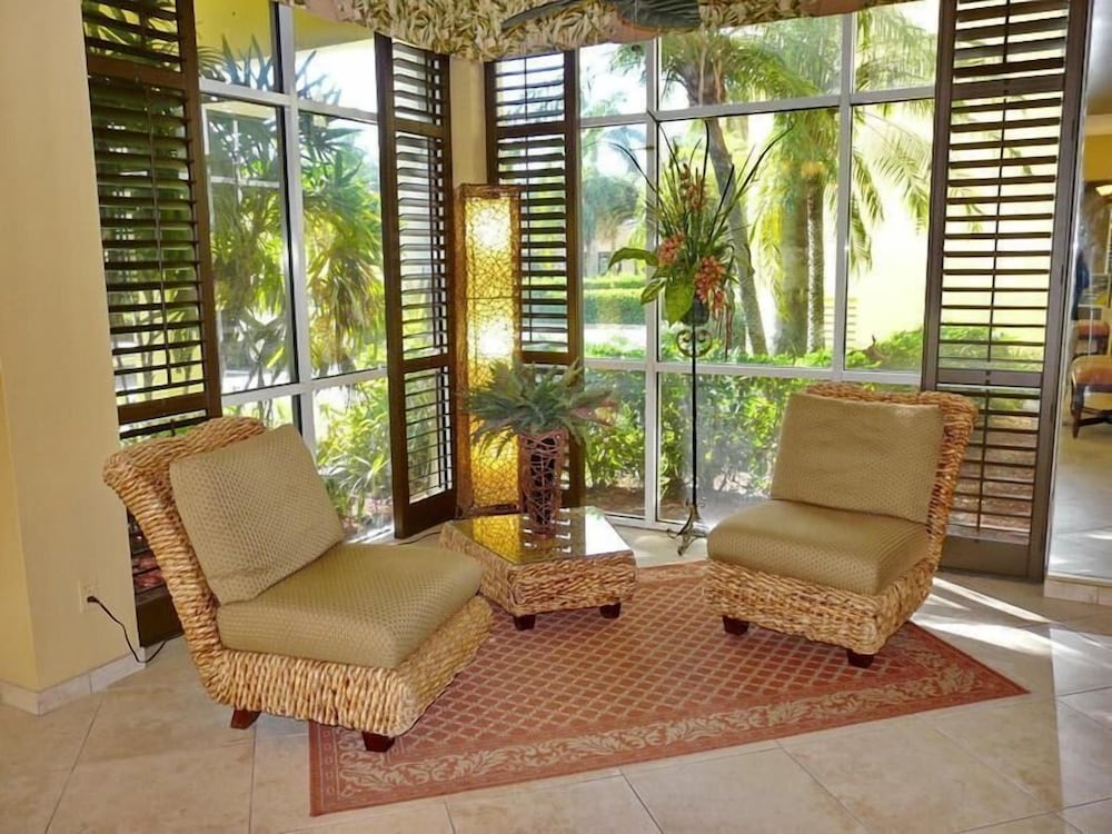 Condo, 1 King Bed with Sofa bed (Unmatched beachfront condo with roomy) photo 2