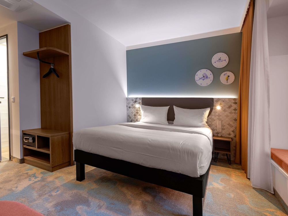 Family Room, Multiple Beds