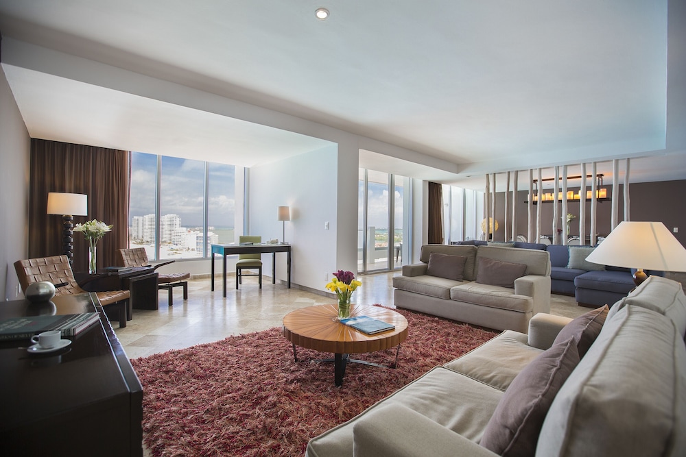 Presidential Room, 1 King Bed, Ocean View