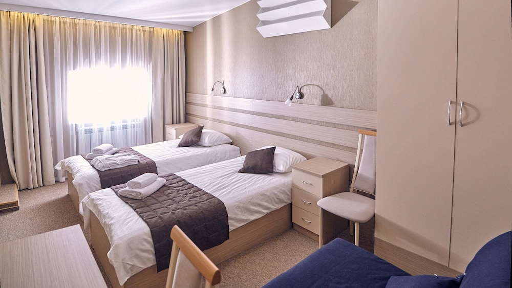 Standard Twin Room photo 3