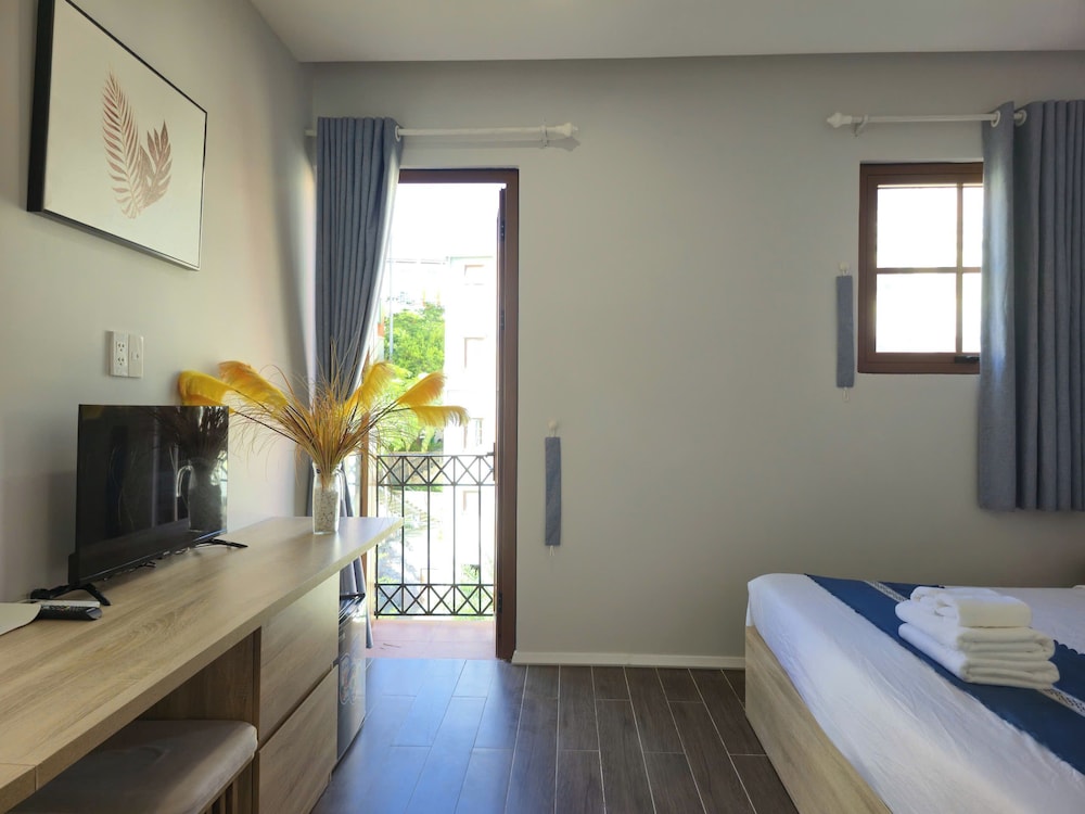 Deluxe Room, City View