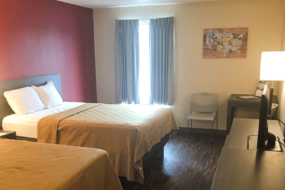Room, 2 Queen Beds, Non Smoking photo 2