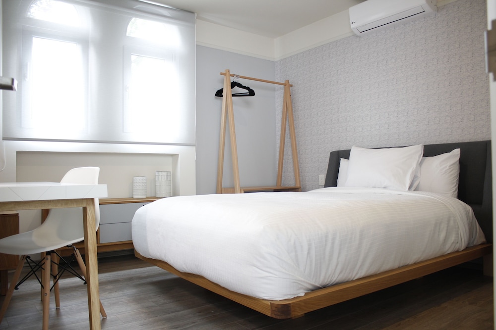 Double Room - Photo 14