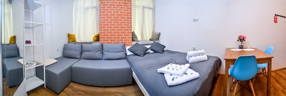 Luxury Studio