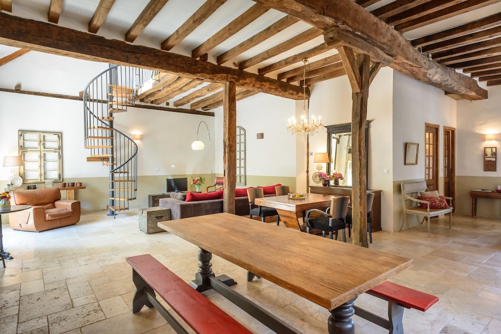 Superior Loft (Cumin) photo 1