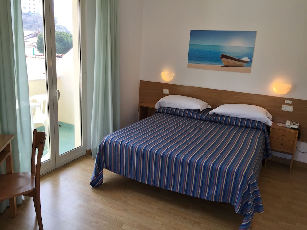 Comfort Double or Twin Room