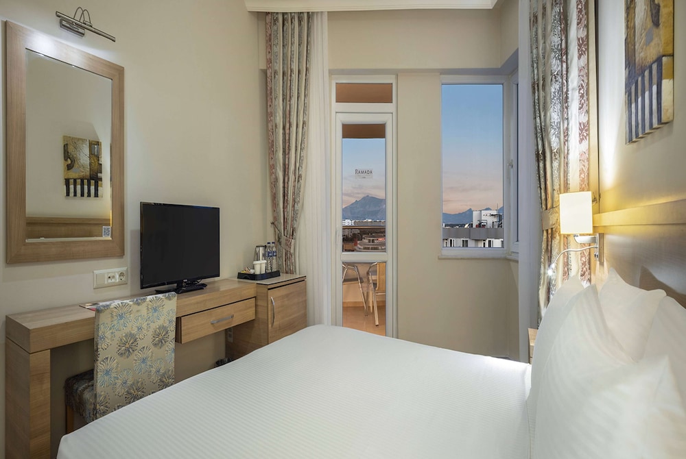 Standard Room photo 2