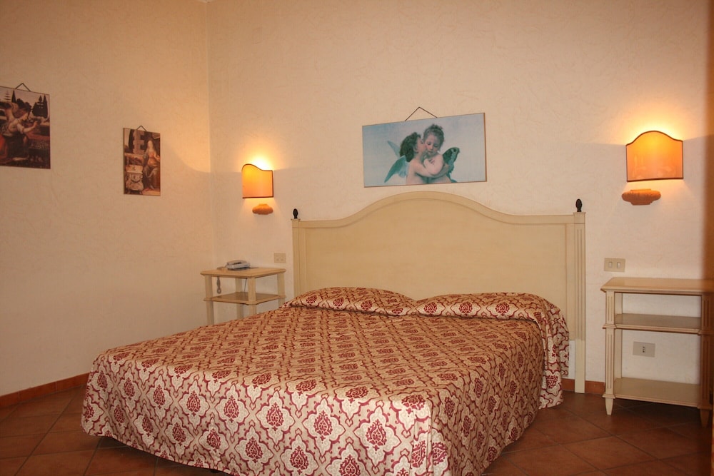 Triple Room, Multiple Beds photo 2