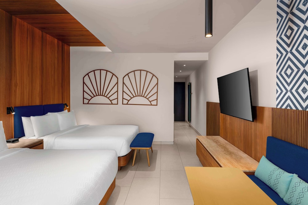Room, 2 Queen Beds, Beachfront (Enclave, Ground Floor) - Photo 4