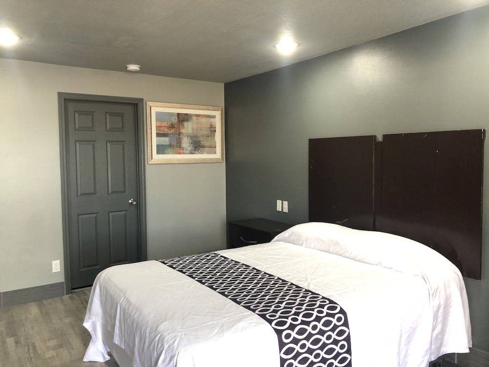 Room, 1 Queen Bed - Photo 1