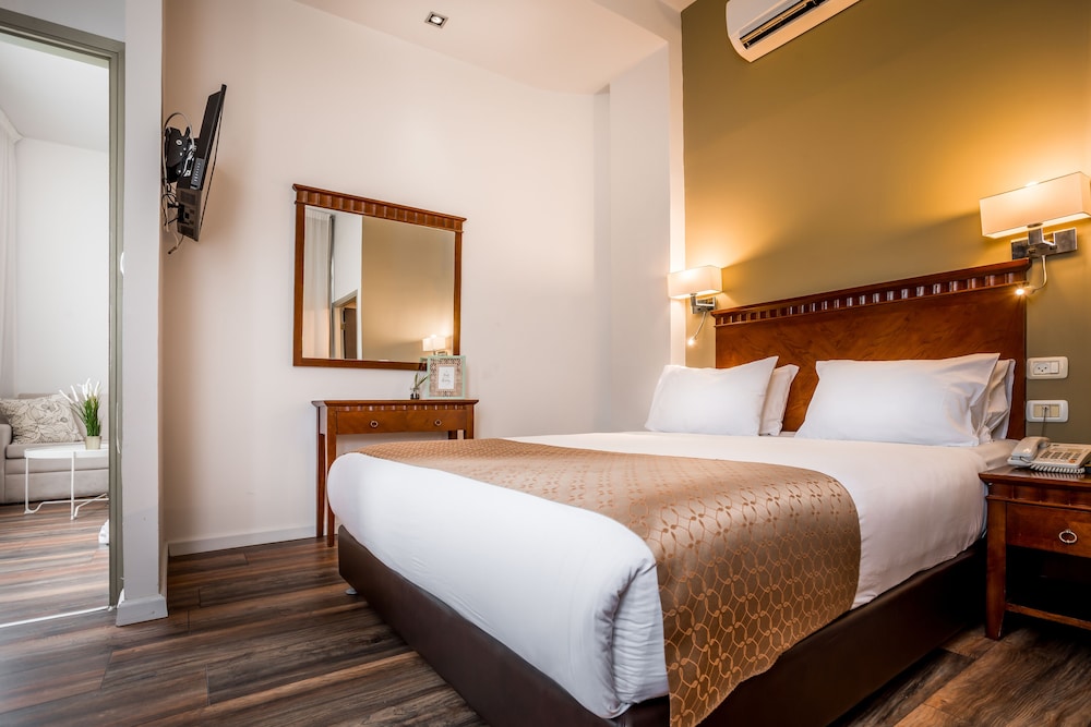 Classic Triple Room - Photo 2