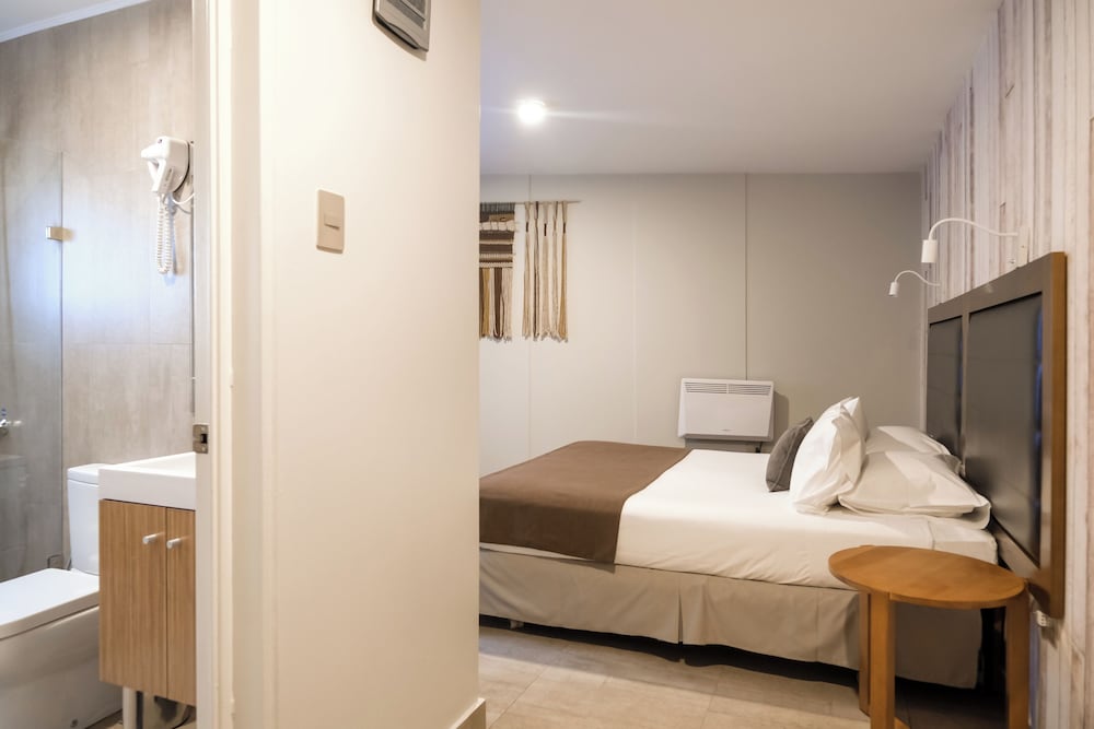 Standard Single Room, 1 Twin Bed, Ensuite photo 3